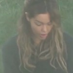 Nabilla filmée dans la cour de la prison de Versailles (vidéo)