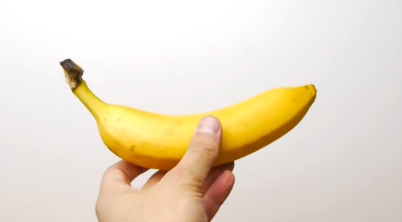 Comment impressionner vos amis avec une banane ? (vidéo)