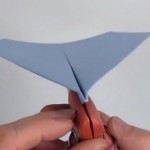 Tuto : Voici comment plier l&rsquo;avion en papier parfait ! (vidéo)