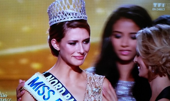 Miss Nord-Pas-de-Calais, Camille Cerf, élue Miss France 2015 (photos et vidéos)