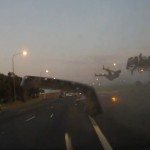 Un automobiliste éjecté de son cabriolet après un violent crash (vidéo)