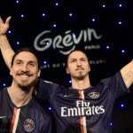 Zlatan Ibrahimovic découvre sa statue au Musée Grévin (vidéo)