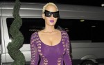 Amber Rose et sa robe ultra moulante dans les rues de Londres