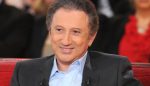 Michel Drucker : &laquo;&nbsp;Ça fait dix ans qu&rsquo;Ardisson attend de se faire sucer sur mon canapé&nbsp;&raquo;