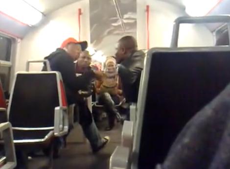 Ivoirienne VS Malien – Qui a pété dans le RER D ? (VIDEO)