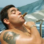 Diego Maradona suspendu deux mois par la Fifa
