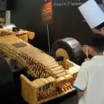 Une voiture de Formule 1 grandeur nature réalisée en pain (VIDEO)