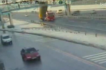 Accident spectaculaire sur une autoroute turque (VIDEO)