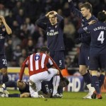 Aaron Ramsey gravement blessé par un horrible tacle (VIDEO)