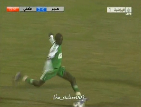 But de 80 mètres du pied droit alors qu’il est gaucher (VIDEO)