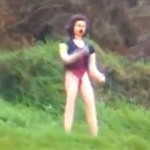 Un pilote loupe son virage à cause d&rsquo;une poupée gonflable (VIDEO)