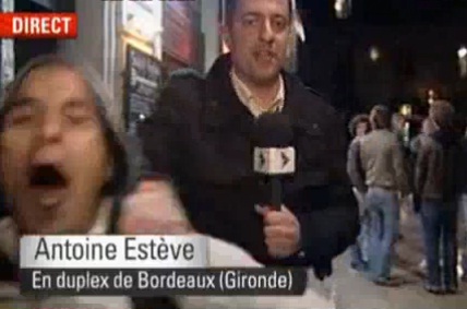 Un journaliste se débarrasse d’un supporter bordelais trop envahissant (VIDEO)