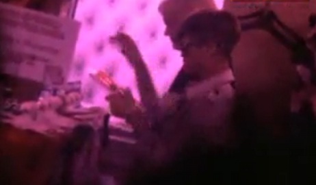 Rihanna dans un sexshop à Paris (VIDEO)