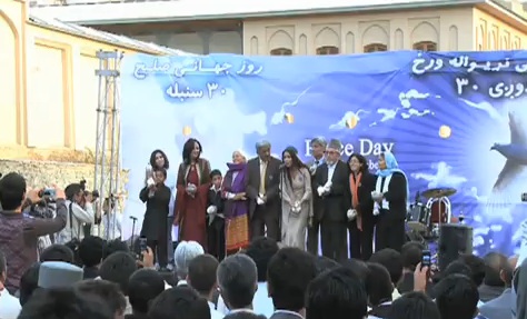 Lâcher de colombes foireux (VIDEO)