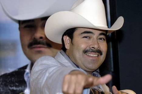 Un chanteur mexicain assassiné après avoir démenti sa mort