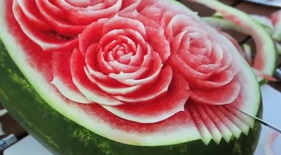 La sculpture sur pastèque (VIDEO)