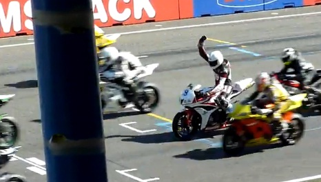 Accident violent lors du départ de motoGP (VIDEO)