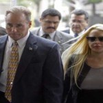 Lindsay Lohan fait son entrée à la prison de Los Angeles (VIDEO)