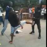 Voici comment les militaires ivoiriens séparent une bagarre (VIDEO)