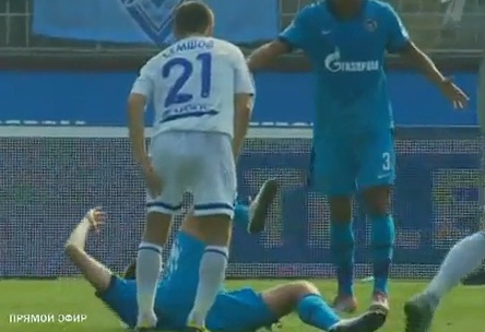 Coup de boule à la Zidane (VIDEO)