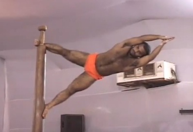 Le pole dance à l’indienne (VIDEO)