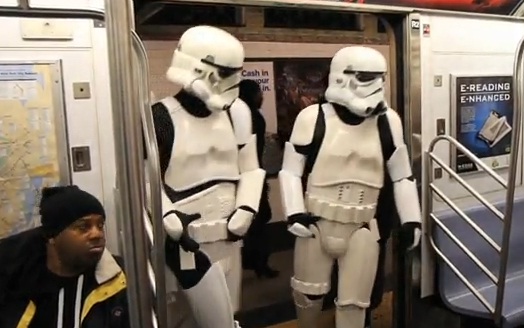 Star Wars dans le metro new-yorkais ! (VIDEO)