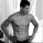 Cristiano Ronaldo dans une pub &laquo;&nbsp;Housekeeping&nbsp;&raquo; pour Armani ! (VIDEO)