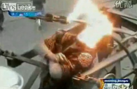 Une chinoise violemment électrocutée survit miraculeusement (VIDEO)