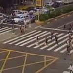 La blague du fauteuil roulant au brésil (VIDEO)