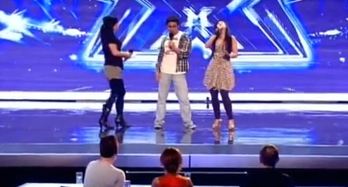 Ils se ridiculisent violemment à l’émission de chant X Factor (VIDEO)