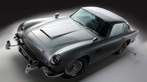 La voiture James Bond vendue 3 millions d’euros (VIDEO)