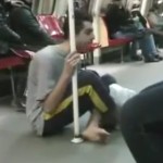 Un mendiant trahi par son Iphone (VIDEO)