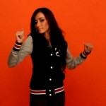 Kenza Farah – Making of de la séance photo de l&rsquo;album Trésor (VIDEO)