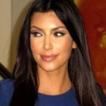 Kim Kardashian agressée dans un bar (VIDEO)