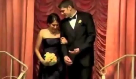 Un mariage qui commence ridiculeusement mal (VIDEO)