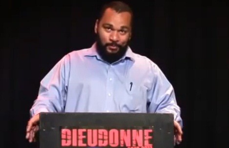 Dieudonné clash Guerlain (VIDEO)