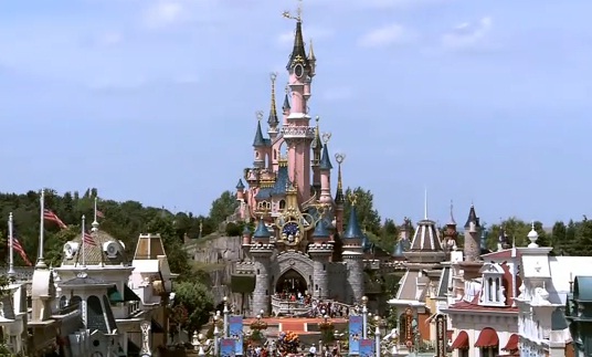 Participez au Flashmob à Disneyland Paris avec Stromae pour ELA le 13 novembre (VIDEO)