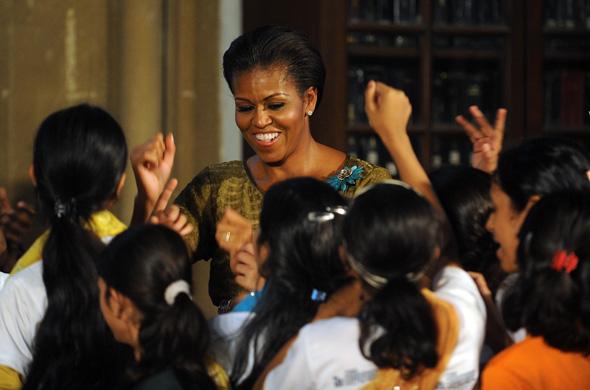 Quand Michelle et Barack Obama dansent façon Bollywood (VIDEO)