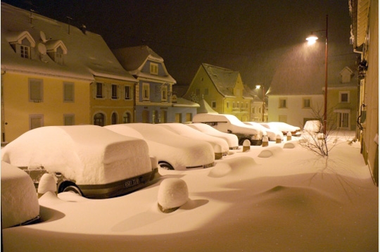 Un garçon de 8 ans tabassé pour avoir mis de la neige dans une voiture
