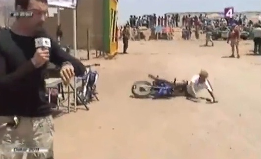 Dakar 2011 : chute d’Elodie Gossuin (VIDEO)