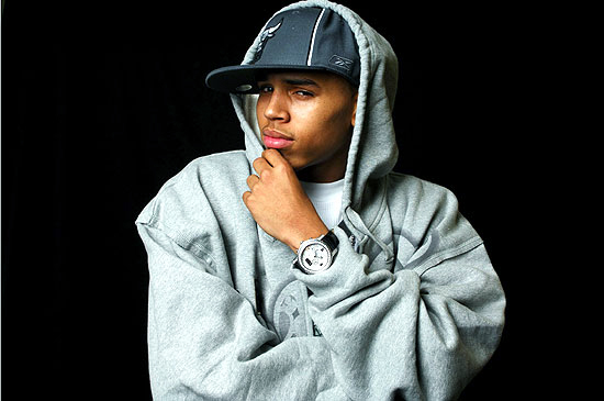 Chris Brown vole l’Iphone d’une de ses fans