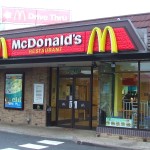USA : Un enfant mange un préservatif usagé au McDo
