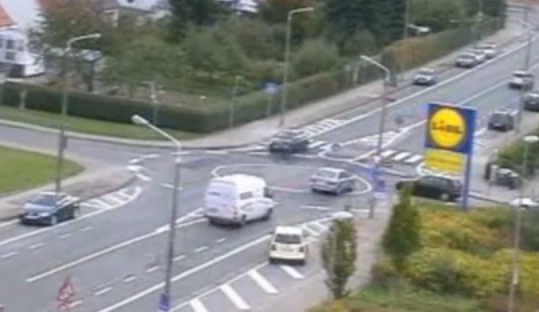 Un rond point inutile ? (VIDEO)