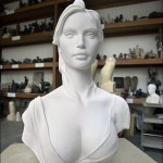 Un buste de Marianne retiré pour cause… de trop gros seins (VIDEO)