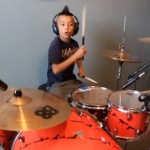 Prodige de la batterie à seulement 8 ans (VIDEO)