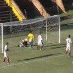 Un gardien marque un but de 83 mètres (VIDEO)