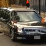 La cadillac de Barack Obama reste coincée sur un dos d’âne en Irlande (VIDEO)