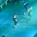 Justin Bieber sous une pluie d&rsquo;oeufs (VIDEO)