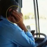 Chauffeur de bus qui conduit avec un portable dans chaque main (VIDEO)