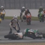 Le crash moto le plus insolite de l&rsquo;année ? (VIDEO)